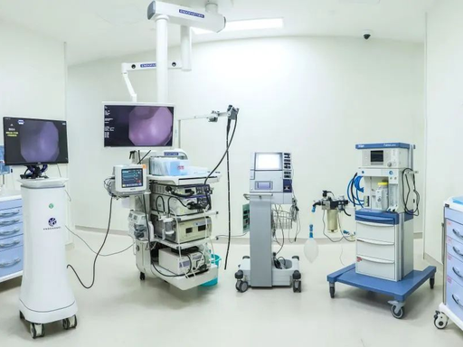 Laminar flow operating room